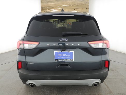 Used 2022 Ford Escape SEL image 4