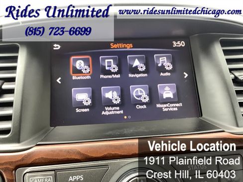 Used 2017 Nissan Pathfinder Platinum w/ Family Entertainment Package AWD/4WD image 37