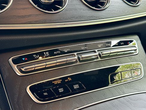 Used 2022 Mercedes-Benz E 450 Coupe image 16