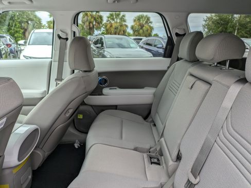 New 2026 Hyundai Palisade SE image 13