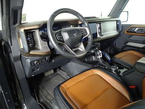 Used 2022 Ford Bronco Outer Banks image 20