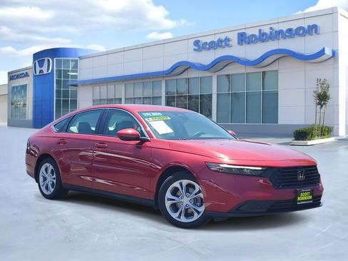 Certified 2025 Honda Accord LX image 1
