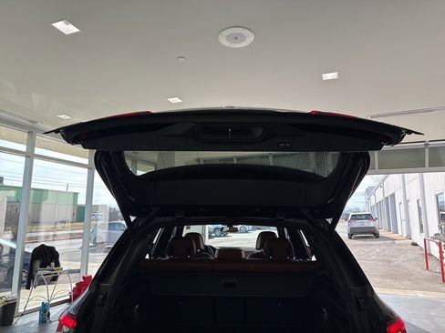 Used 2023 BMW X5 M50i w/ Executive Package image 10