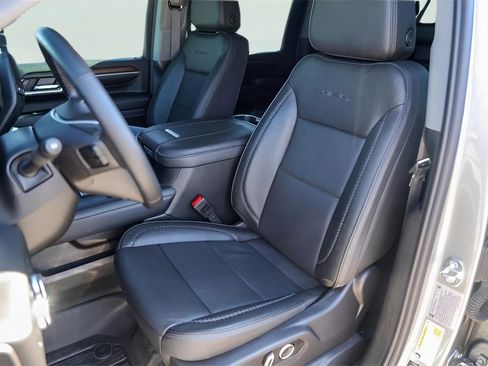 Used 2024 GMC Sierra 2500 Denali w/ Denali Reserve Package image 10