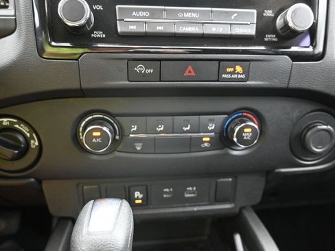 Used 2024 Nissan Frontier S w/ Technology Package AWD/4WD image 17