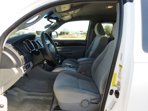 Used 2009 Toyota Tacoma 2WD Access Cab image 25