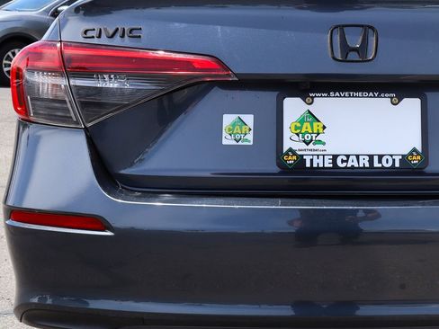 Used 2023 Honda Civic Sport image 19