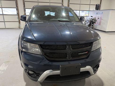 Used 2015 Dodge Journey Crossroad w/ Flexible Seating Group image 3