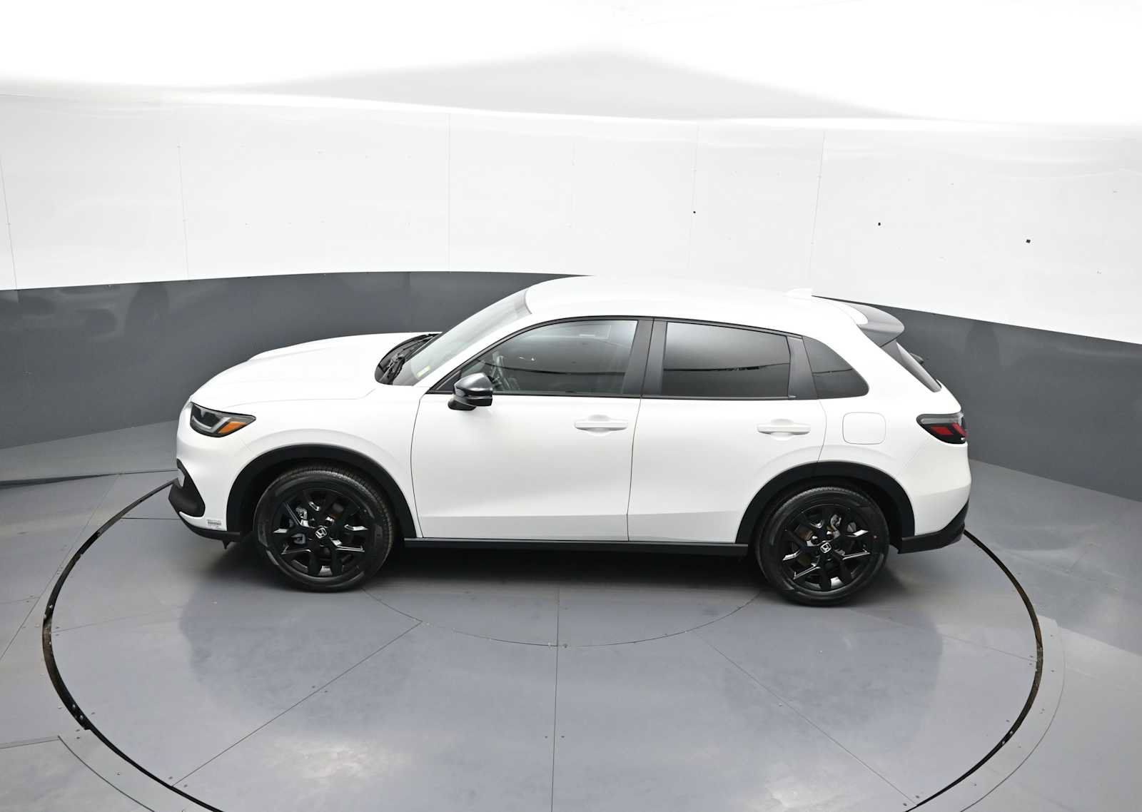 Certified 2025 Honda HR-V Sport image 39
