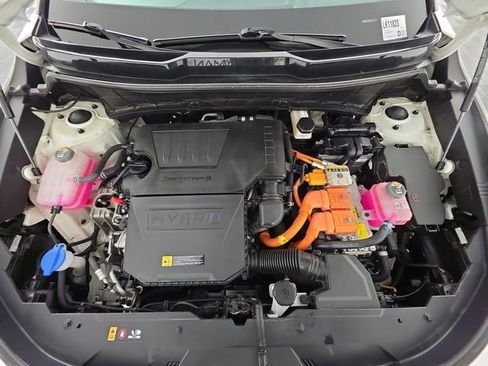 Certified 2025 Kia Niro EX Touring image 49