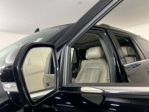 Used 2019 Ford Expedition Limited w/ Equipment Group 302A RWD image 11