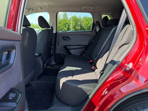 Used 2023 Nissan Rogue S AWD/4WD image 26