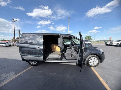 Used 2015 Ford Transit Connect XLT FWD image 8