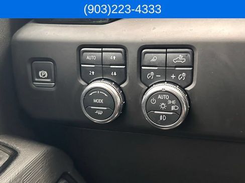 Used 2025 GMC Sierra 2500 AT4X AWD/4WD image 22