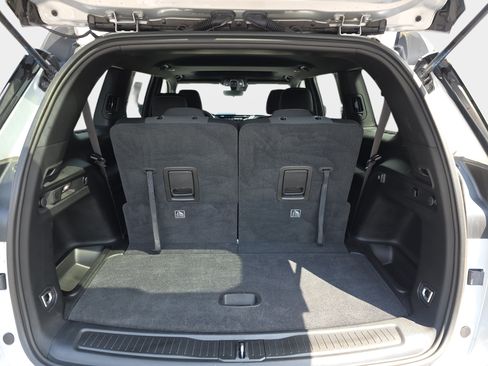 Used 2025 Jeep Grand Cherokee L Laredo w/ Trailer Tow Package AWD/4WD image 10