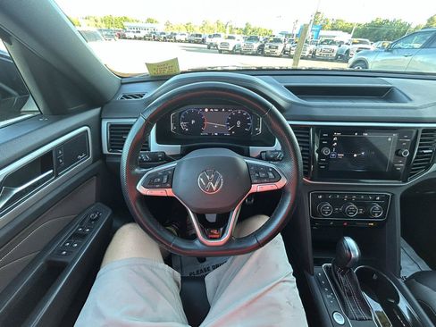 Used 2021 Volkswagen Atlas Cross Sport SEL Premium R-Line AWD/4WD image 31