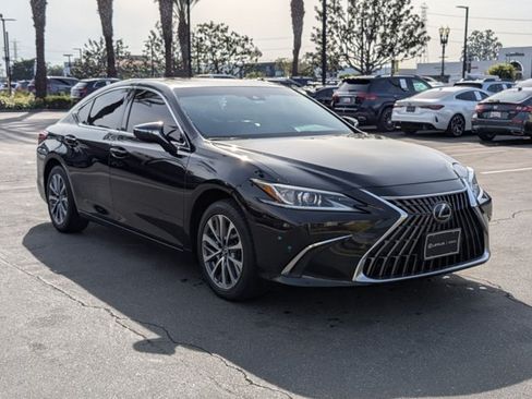 Used 2024 Lexus ES 350 w/ Accessory Package (Z1) FWD image 3