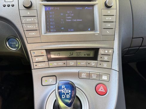 Used 2013 Toyota Prius Two FWD image 19