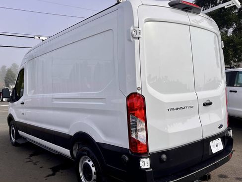 Used 2019 Ford Transit 250 148 Medium Roof image 5