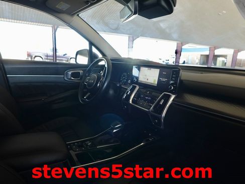Used 2023 Kia Sorento SX image 7