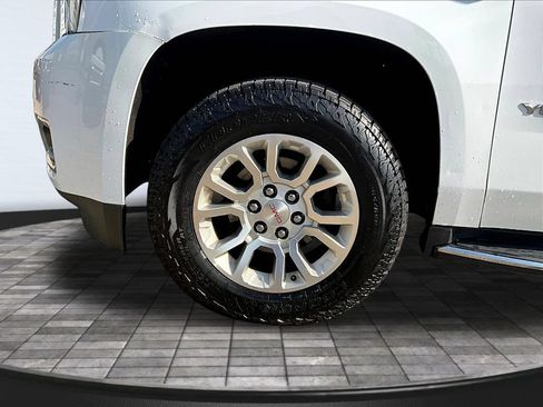 Used 2019 GMC Yukon XL SLT AWD/4WD image 37