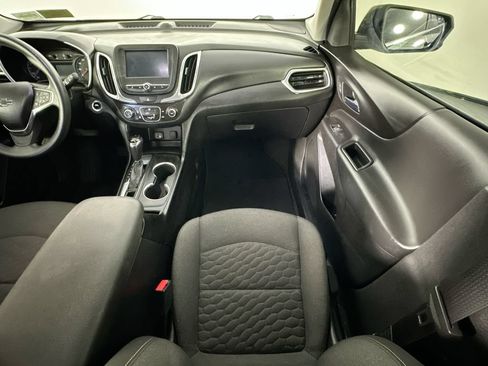 Used 2018 Chevrolet Equinox LT FWD image 11