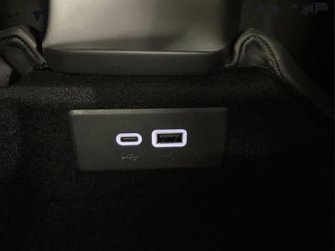 New 2025 Chevrolet Corvette Stingray Premium Cpe w/ Z51 Performance Package image 24