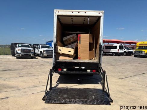 Used 2016 GMC Savana 3500 image 24