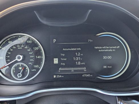 Used 2023 Genesis G80 2.5T image 30