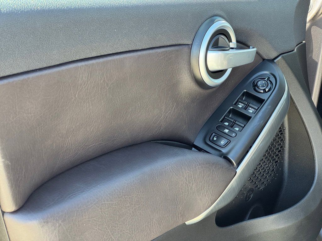 Used 2016 FIAT 500X Lounge FWD image 8
