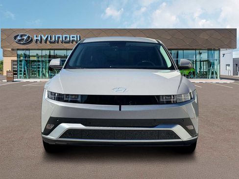 New 2026 Hyundai Ioniq 5 SEL image 12