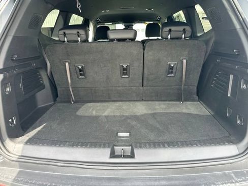 Used 2025 Buick Enclave Preferred AWD/4WD image 57