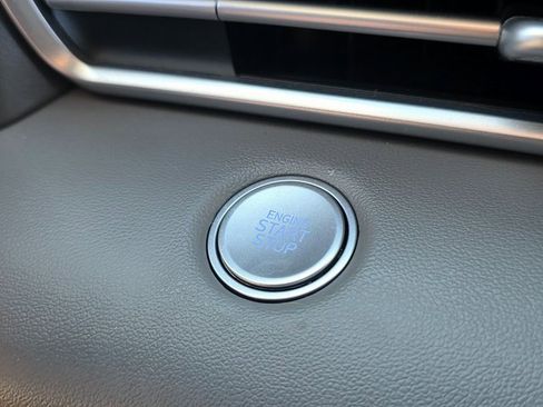 Certified 2025 Hyundai Elantra Sport image 27