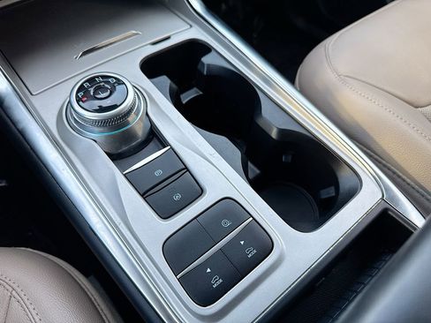 Used 2023 Ford Explorer Limited w/ Equipment Group 301A image 29