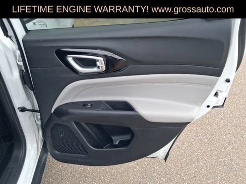 Used 2025 Jeep Compass Limited AWD/4WD image 31
