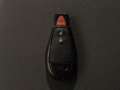 Used 2017 RAM 1500 Express image 32