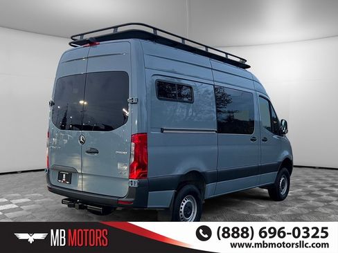 Used 2021 Mercedes-Benz Sprinter 2500 image 3