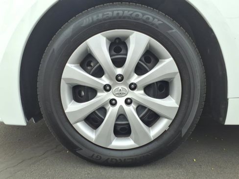 Certified 2025 Toyota Corolla LE image 9