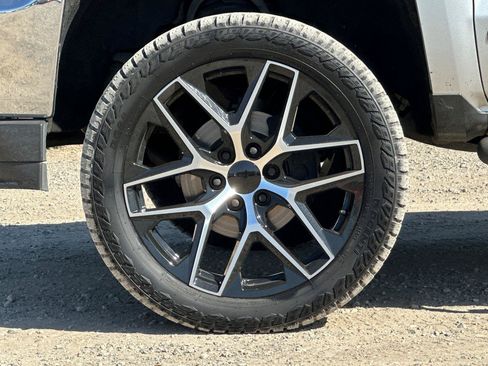 Used 2017 Chevrolet Silverado 1500 LT w/ All Star Edition AWD/4WD image 23