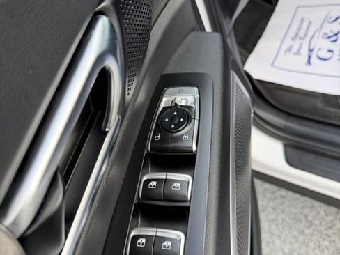 Used 2022 Kia Telluride EX w/ EX Premium Package FWD image 16