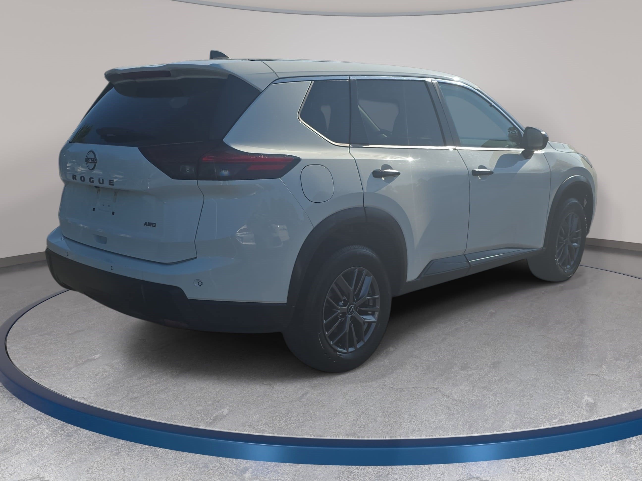 Used 2024 Nissan Rogue S AWD/4WD image 5
