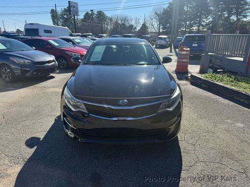 Used 2016 Kia Optima LX image 2
