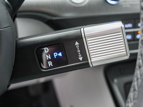 Certified 2025 Hyundai Kona SEL image 23