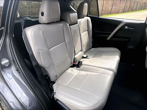 Used 2017 Toyota RAV4 XLE image 35