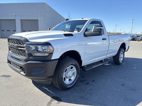 Used 2024 RAM 2500 Tradesman w/ Protection Group image 5