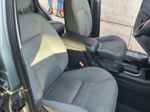 Used 2005 Ford Escape XLT image 15