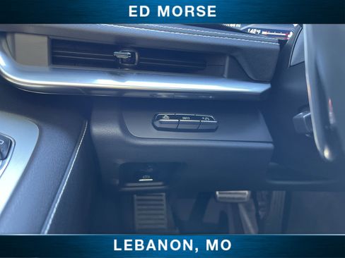 Used 2024 Chevrolet Corvette Stingray Preferred Cpe w/ Battery Protection Package image 17