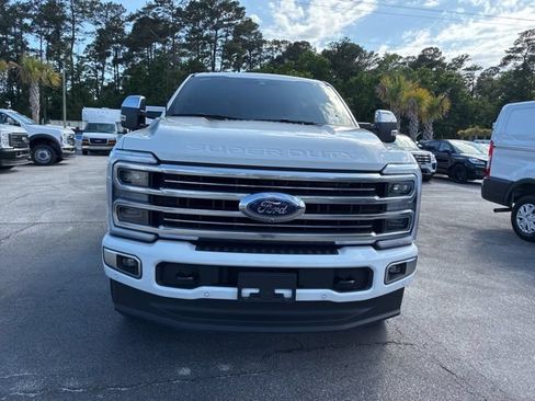 Used 2025 Ford F250 Platinum w/ Platinum Plus Package AWD/4WD image 7