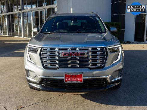 Used 2024 GMC Acadia Denali w/ Super Cruise Package image 2
