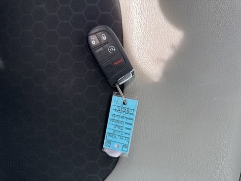 Used 2018 Jeep Compass Latitude w/ Popular Equipment Group image 34